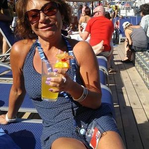 Meet your Posher, Janet